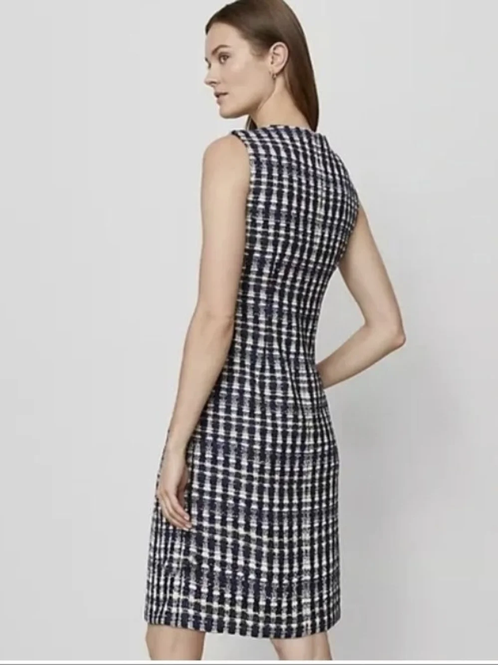 Ann Taylor Sleeveless Tweed Button Shift Dress  - Size 10 - Picture 2 of 11